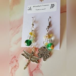 NWT FireFly Four Leaf Clover Dangle Earrings